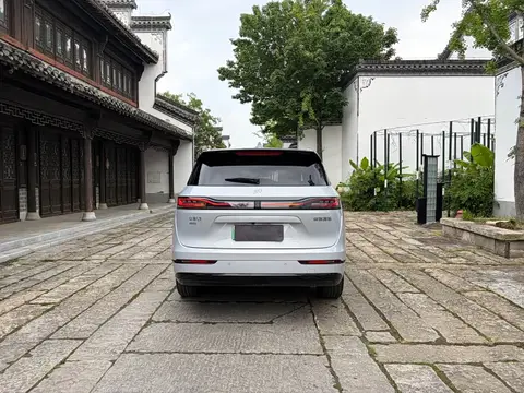 2025 Jetour L9 photo