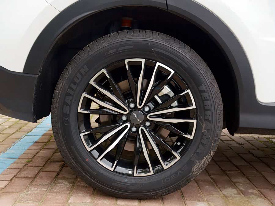 2026 Jetour X70 PLUS Champion 1.5T DCT Comfort 5-Seat photo