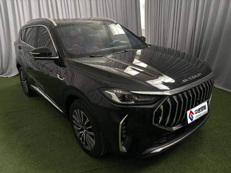 JETOUR X70 PLUS 2023 1.5T DCT Brave PLUS 7-seater photo