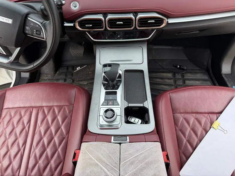 JETOUR X70 PLUS 2024 Champion Edition 1.5T DCT Champion PRO 7-seater photo
