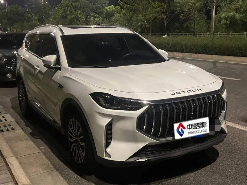 JETOUR X70 PLUS 2025 Champion Edition 1.5T DCT Champion PRO 7 Seaters photo