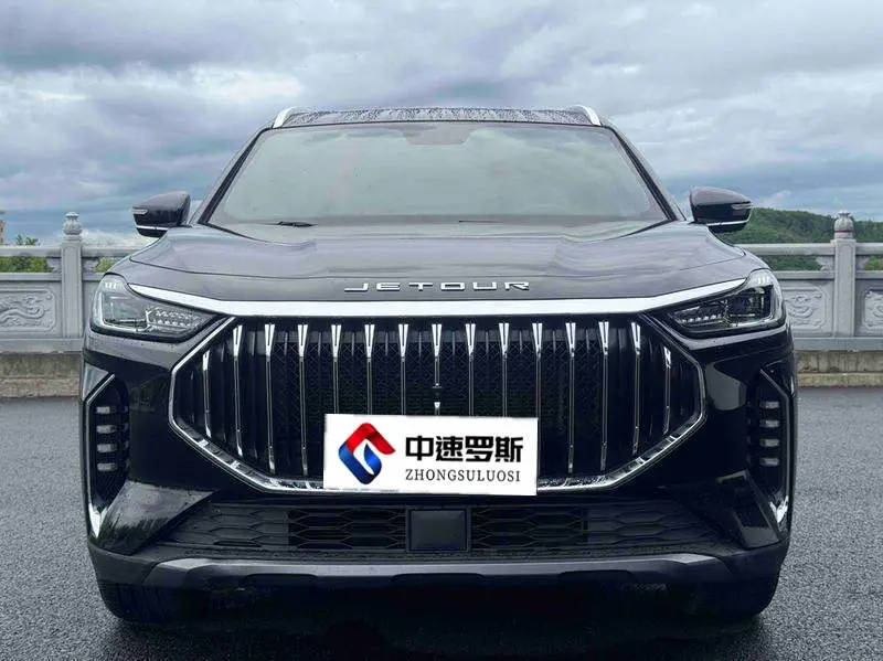 JETOUR X70 PLUS 2023 1.5T DCT Brave PLUS 5-seater photo