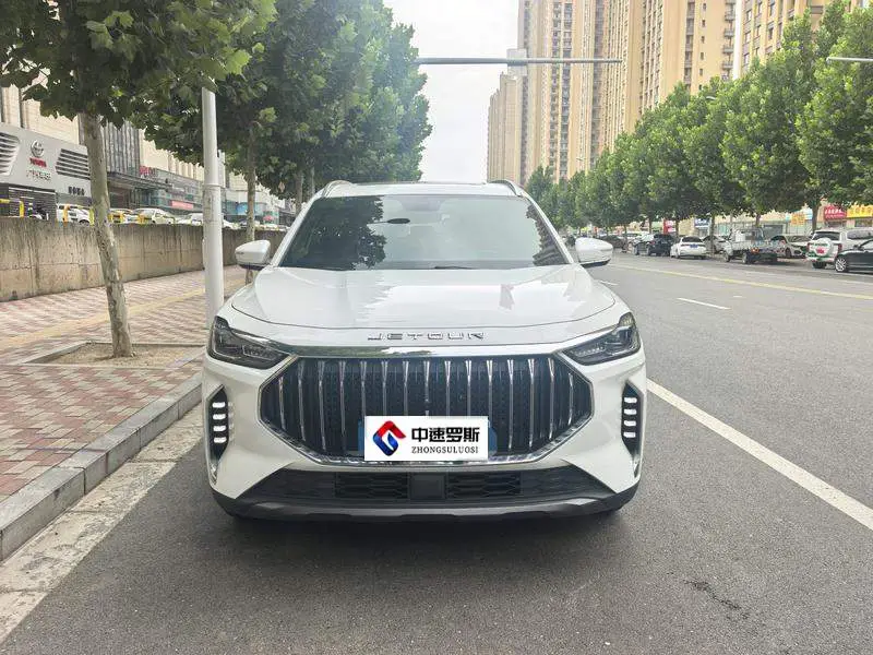 JETOUR X70 PLUS 2023 1.5T DCT Brave PLUS 5-seater photo