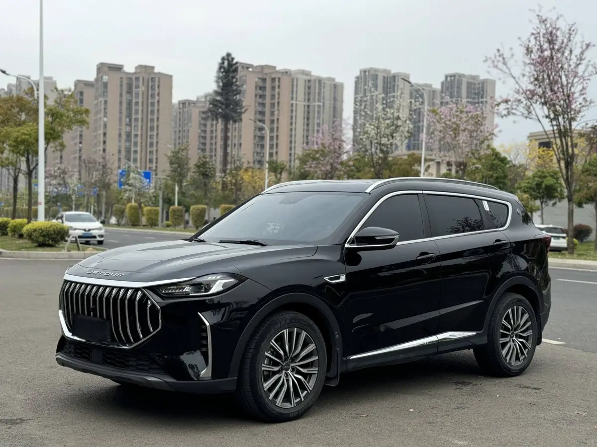 JETOUR X70 PLUS 2023 1.6T DCT Powerful 5-seater