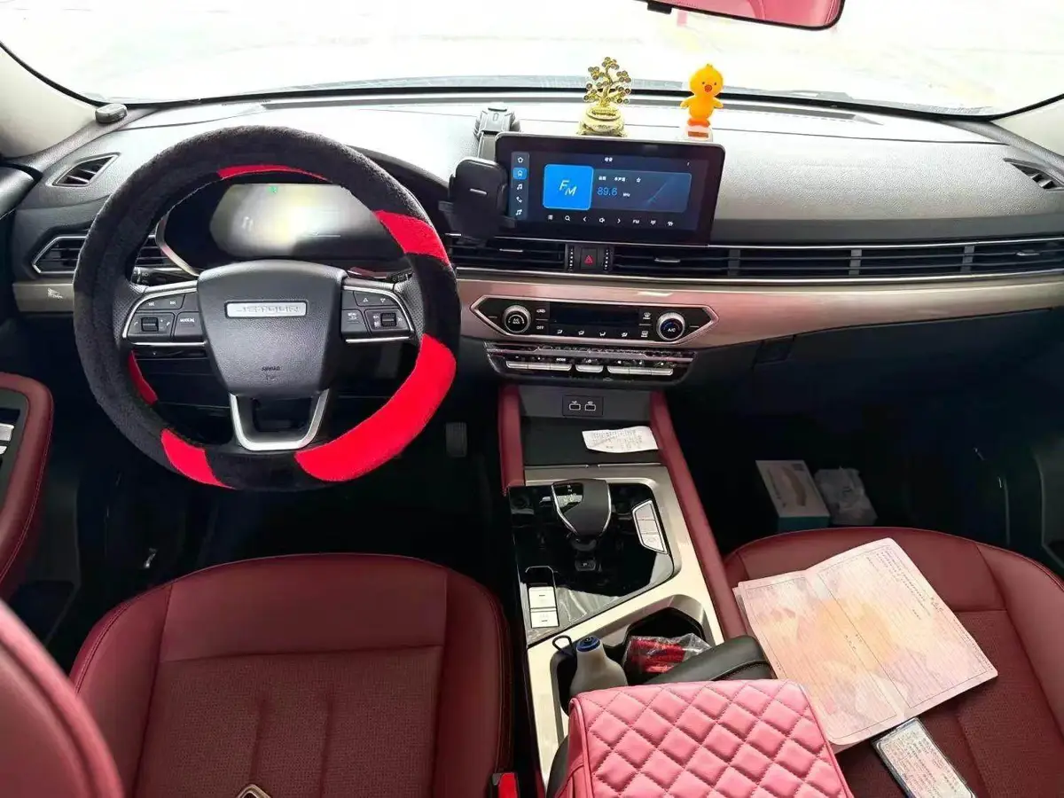Jetour X70 2025 1.5T DCT Beyond PRO 5-seater photo