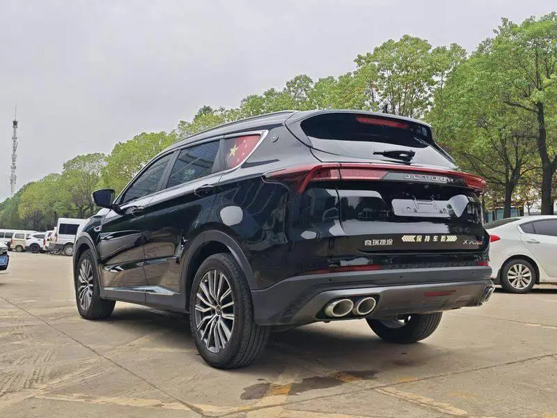 JETOUR X70 PLUS 2023 1.5T DCT Brave PLUS 5-seater photo