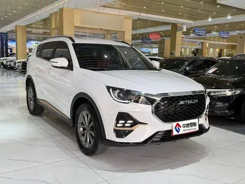 Jetour X70 2025 1.5T DCT Beyond PRO 5-seater photo
