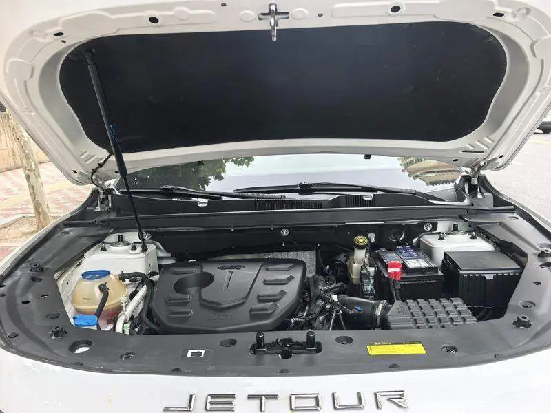 JETOUR X70 PLUS 2023 1.5T DCT Brave PLUS 5-seater photo