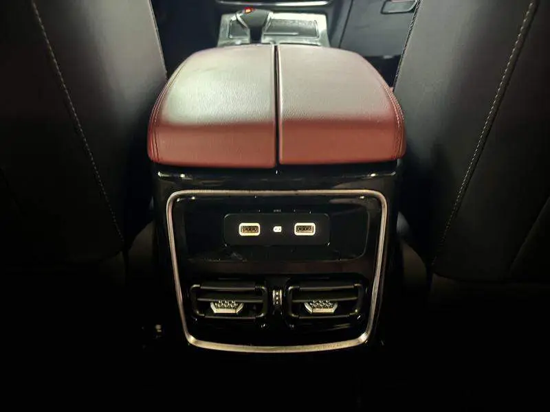 JETOUR X70 PLUS 2023 1.5T DCT Brave PLUS 7-seater photo