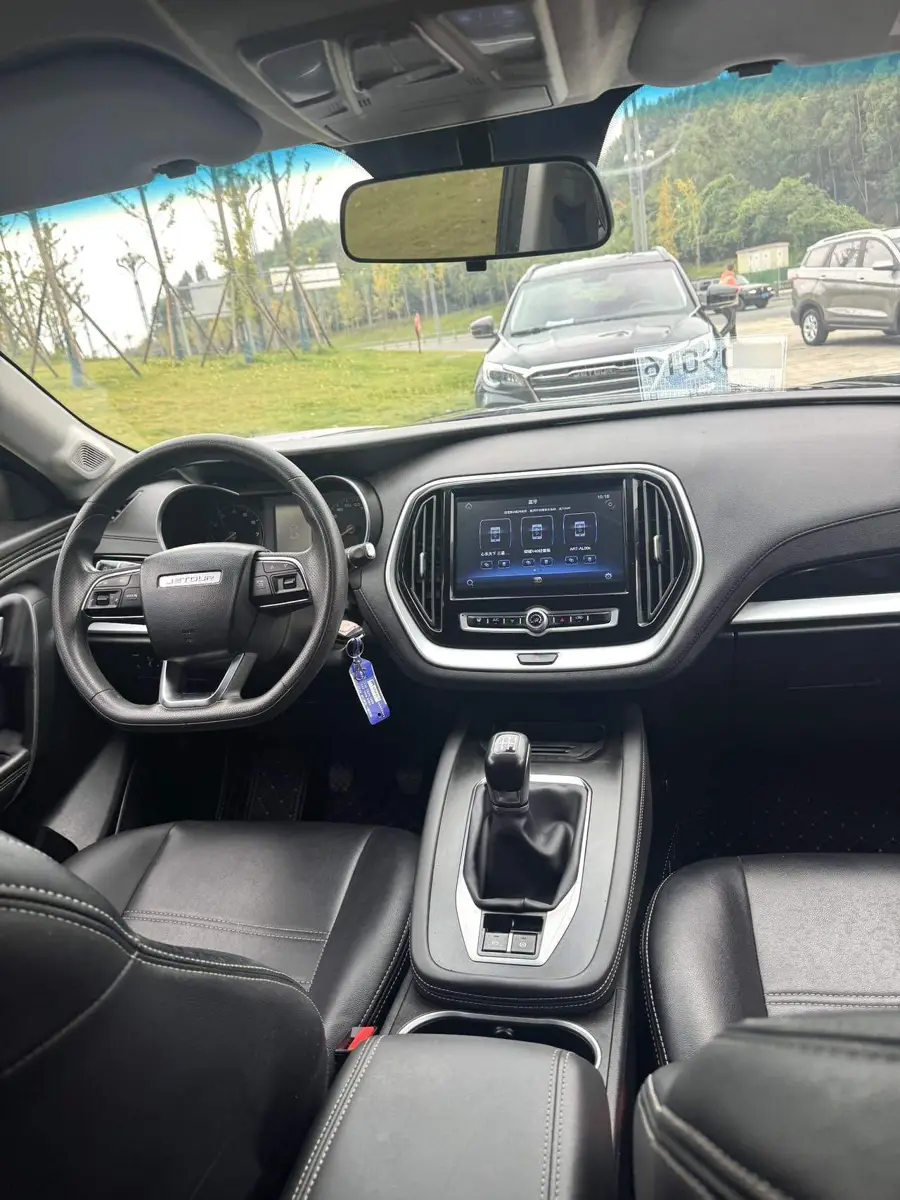 JETOUR X70M 2020 Model 1.5T Manual Elite Partner 5 Seater photo