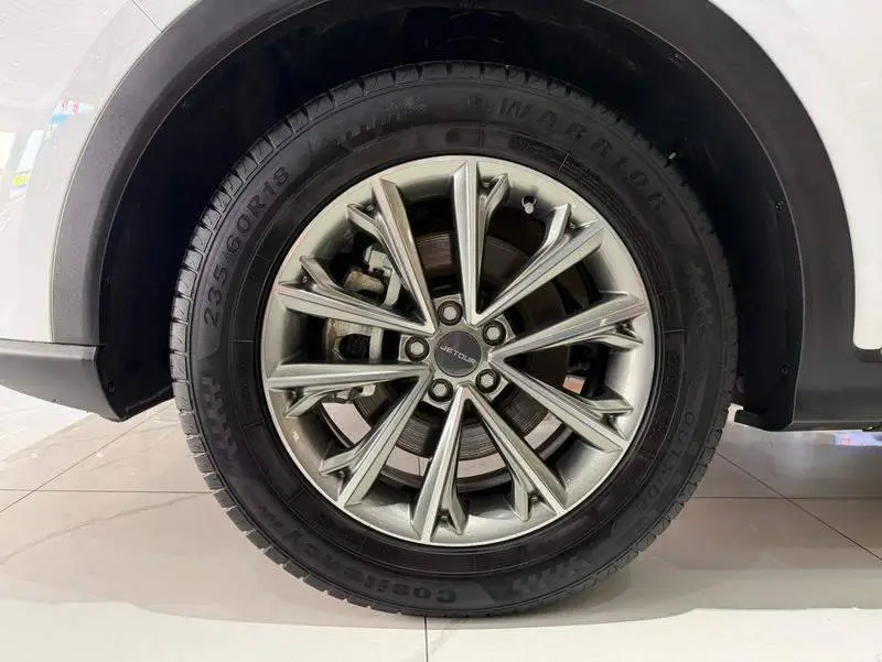 Jetour X70 2025 1.5T DCT Beyond PRO 5-seater photo